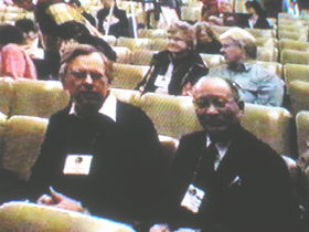 legendarni istraživač ljekovitih gljiva Tetsuro Ikekawa i Jakopović Ivan, fotografija sa 3. međunarodne konferencije o ljekovitim gljivama, 2005